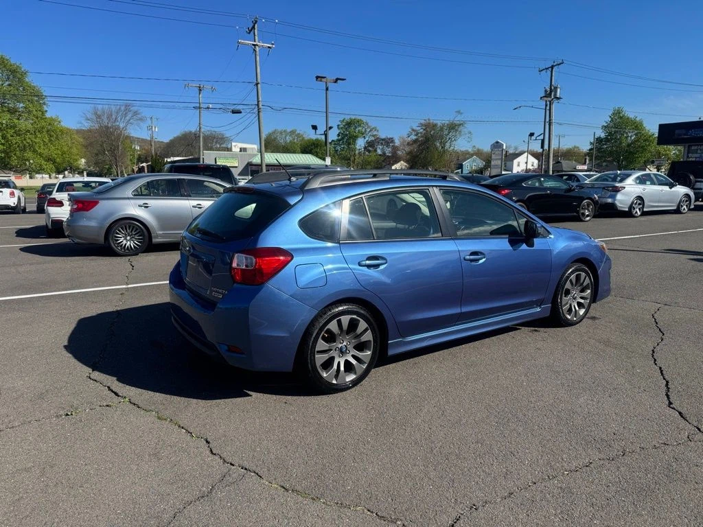 2015 Subaru Impreza view 5