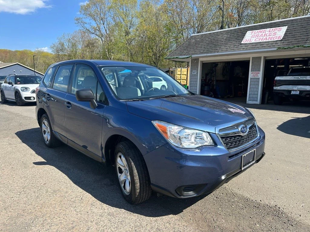 2014 Subaru Forester view 3