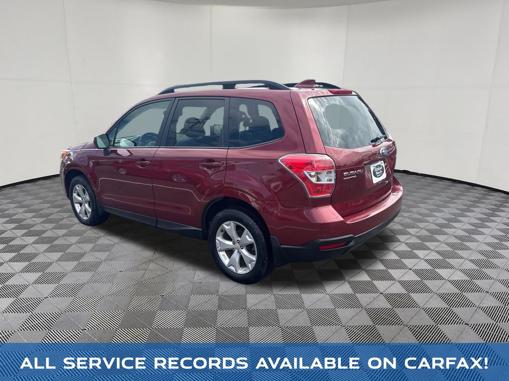 2016 Subaru Forester view 3