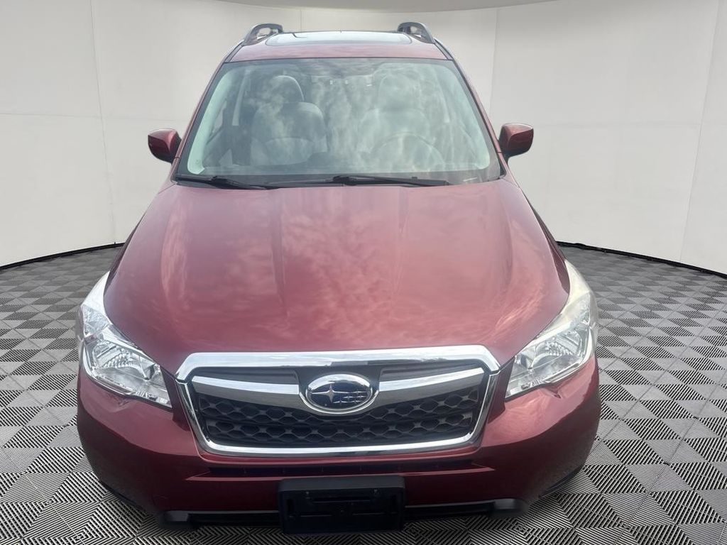 2015 Subaru Forester view 4