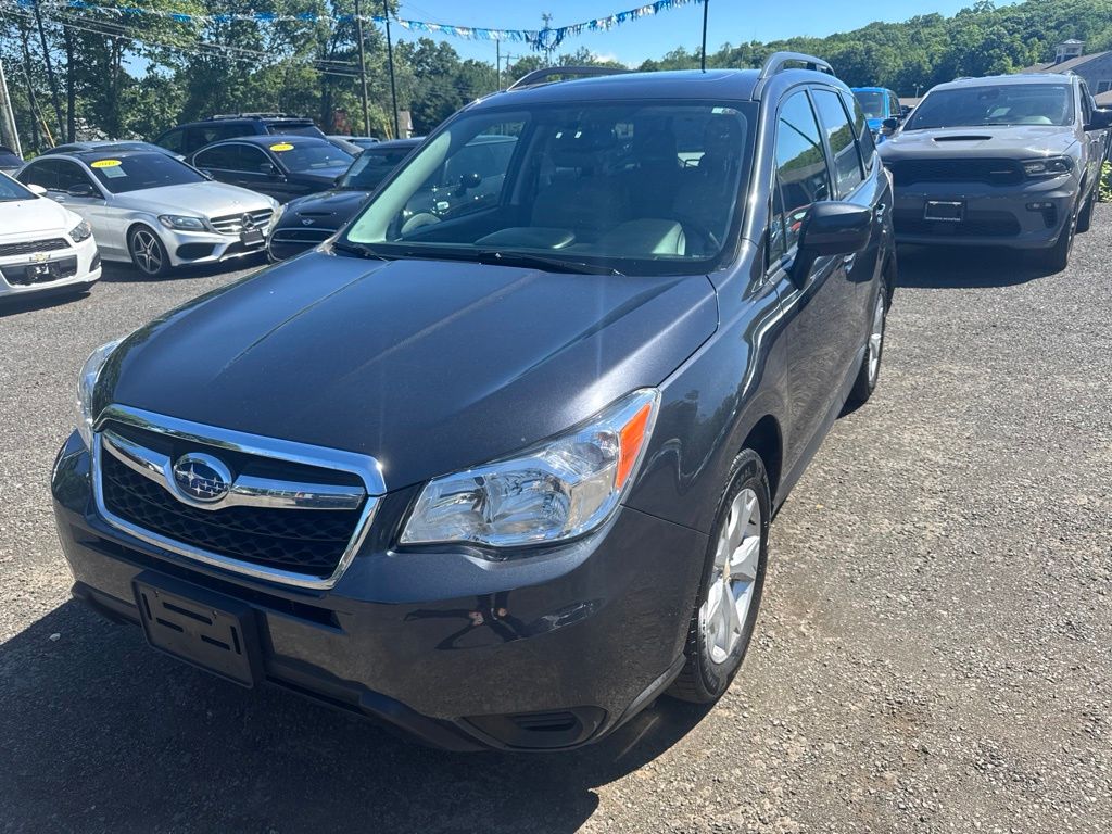 2015 Subaru Forester view 2