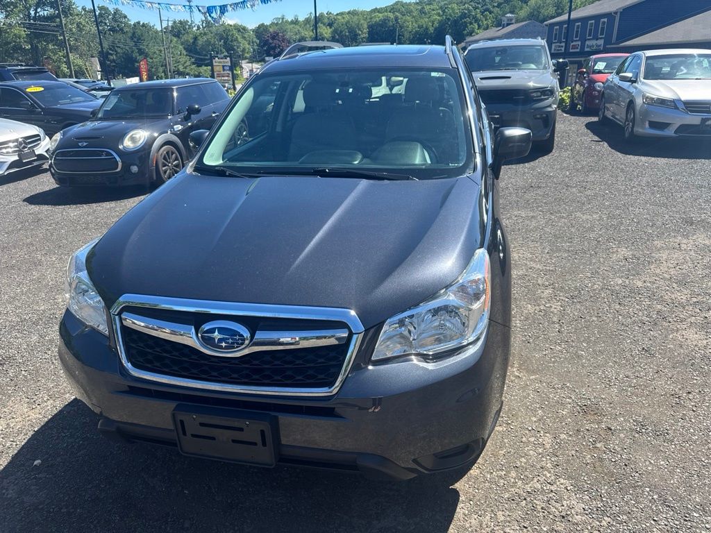 2015 Subaru Forester view 3