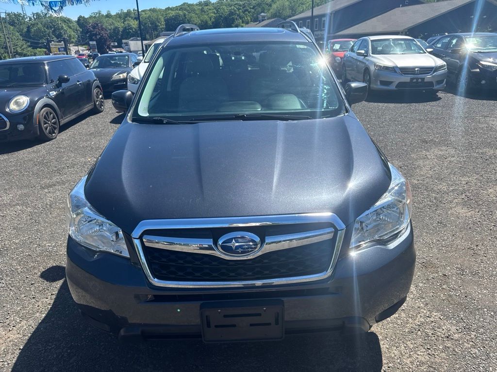 2015 Subaru Forester view 4