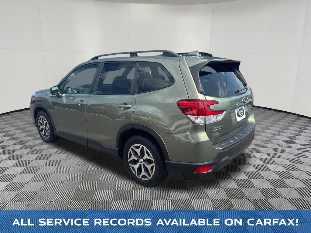 2020 Subaru Forester view 4