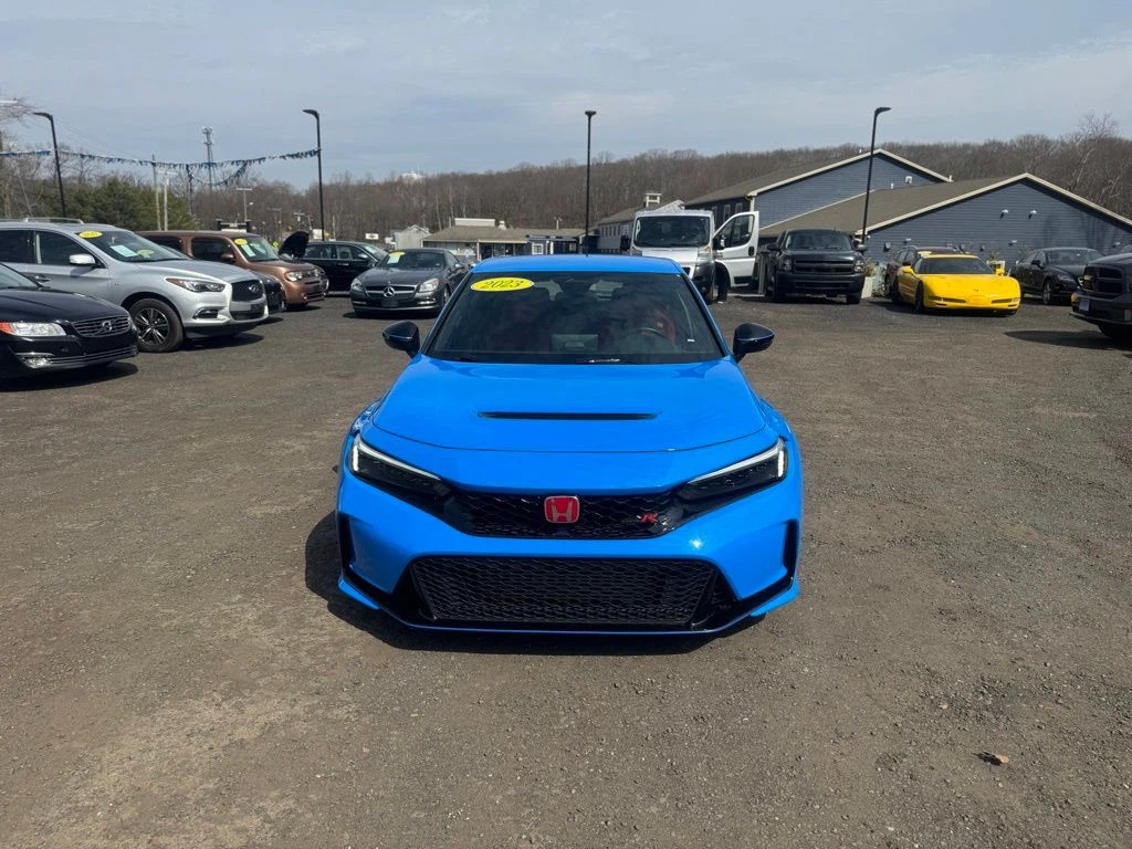 2023 Honda Civic Type R view 2