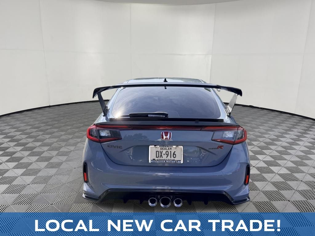 2023 Honda Civic Type R view 4