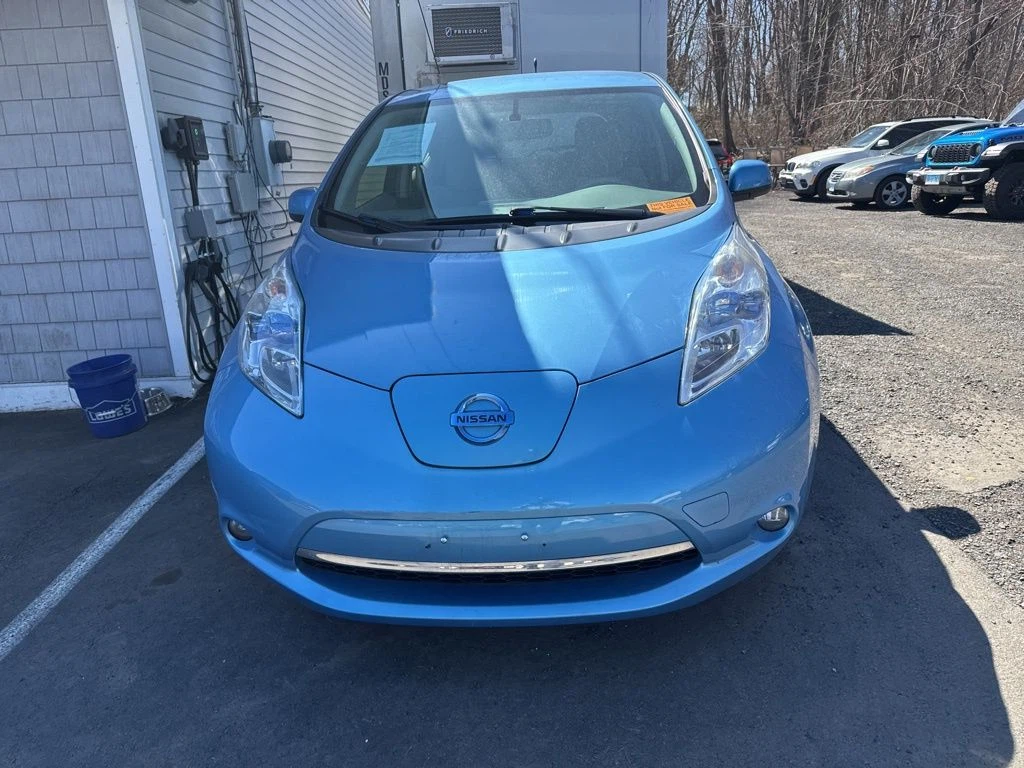 2012 Nissan Leaf view 2