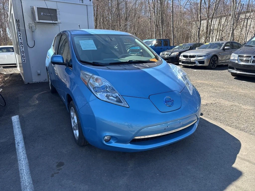 2012 Nissan Leaf view 3