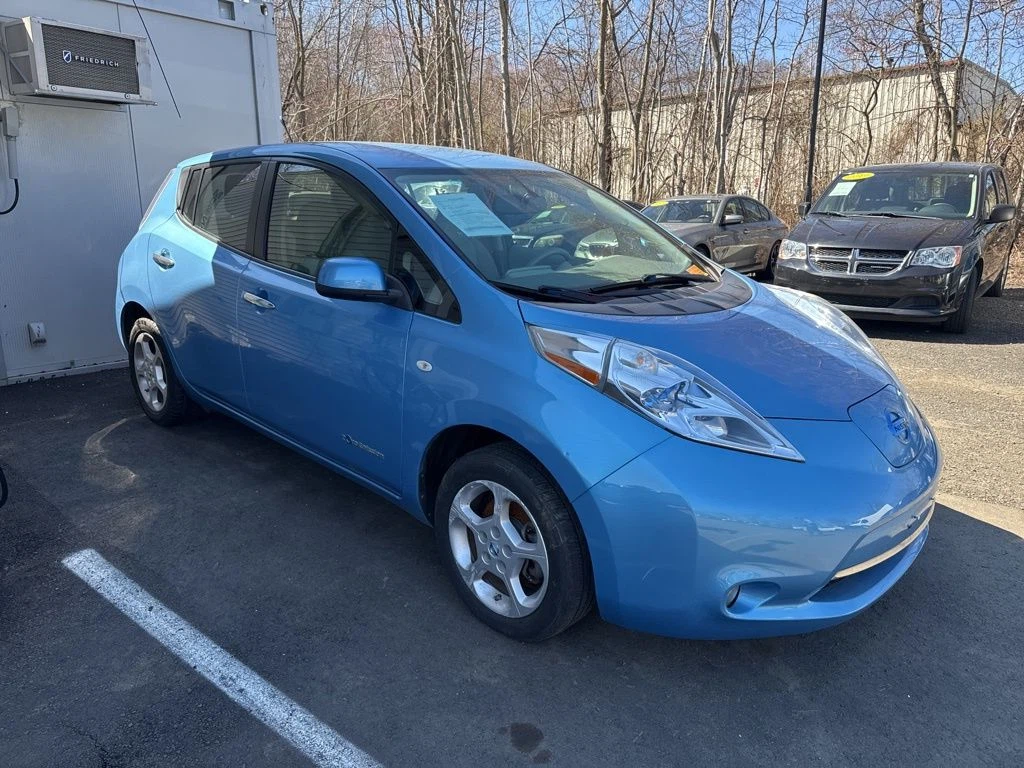 2012 Nissan Leaf view 4