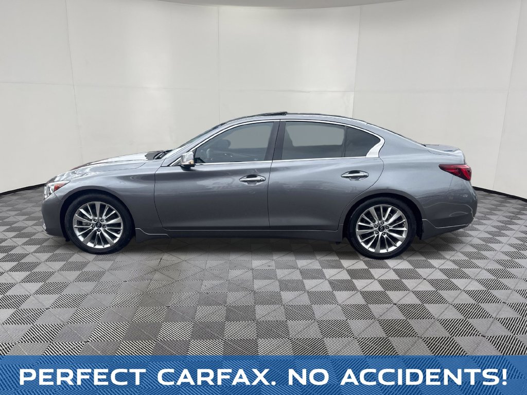 2021 INFINITI Q50 view 3