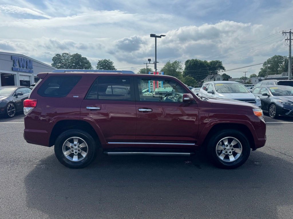 2012 Toyota 4Runner view 4