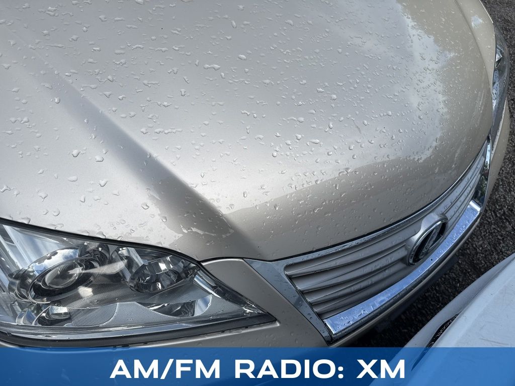 2011 Lexus ES view 5