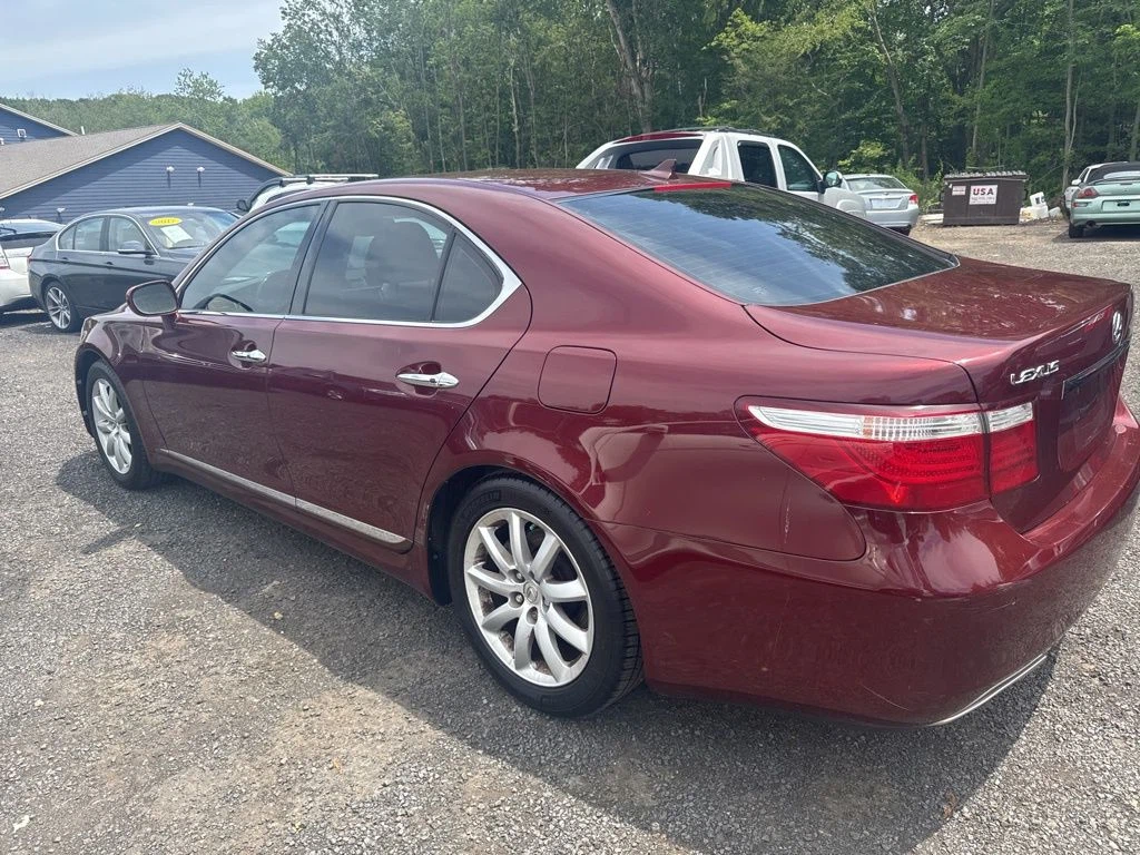 2007 Lexus LS view 3
