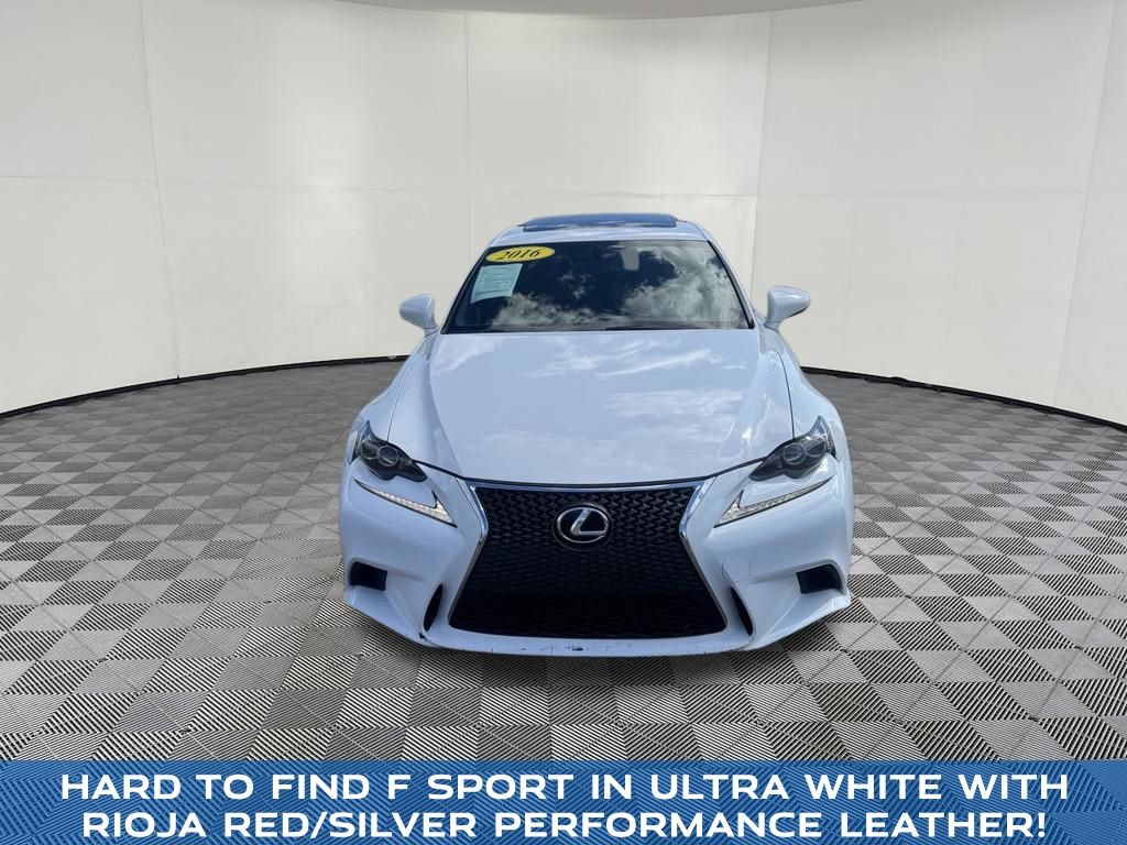 2016 Lexus IS view 2