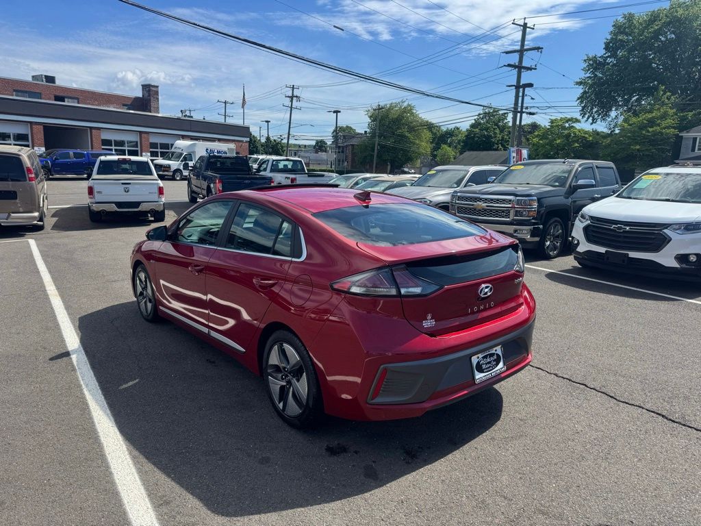 2020 Hyundai IONIQ SEL - Photo 10