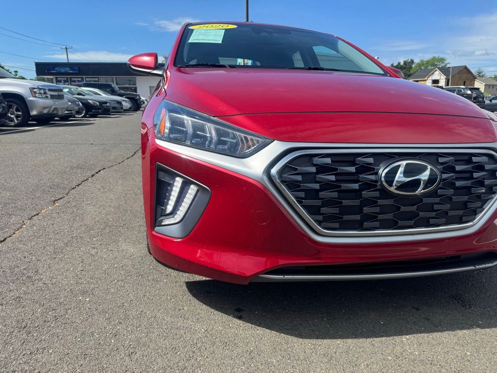 2020 Hyundai IONIQ SEL - Photo 16
