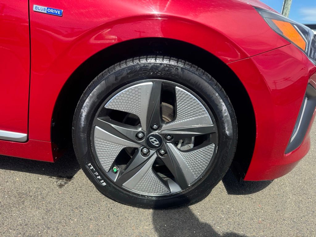 2020 Hyundai IONIQ SEL - Photo 19