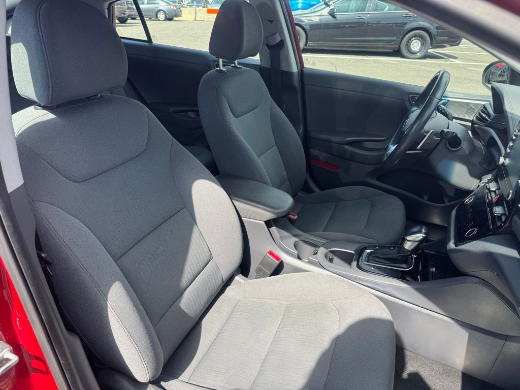 2020 Hyundai IONIQ SEL - Photo 23