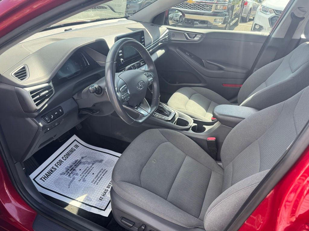 2020 Hyundai IONIQ SEL - Photo 32