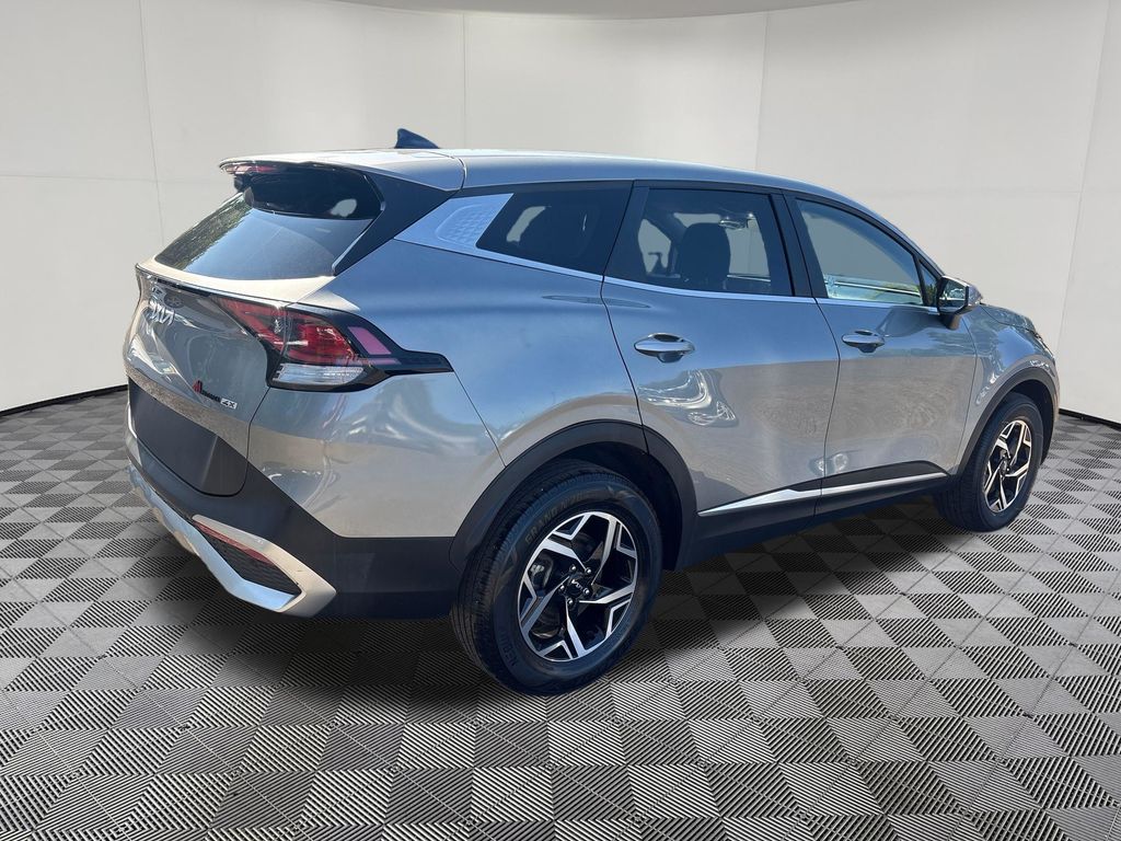 2023 Kia Sportage view 5