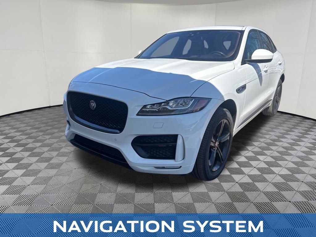 2017 Jaguar F-PACE view 2