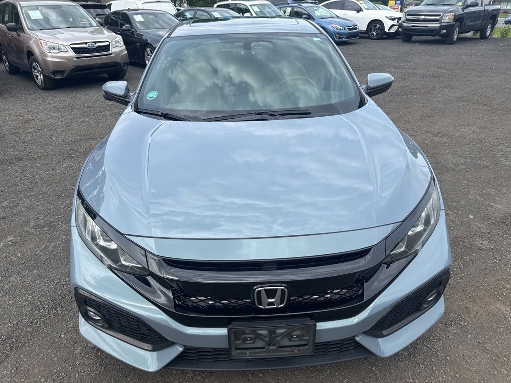 2018 Honda Civic view 3