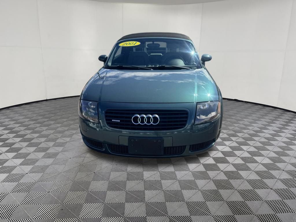 2001 Audi TT view 2