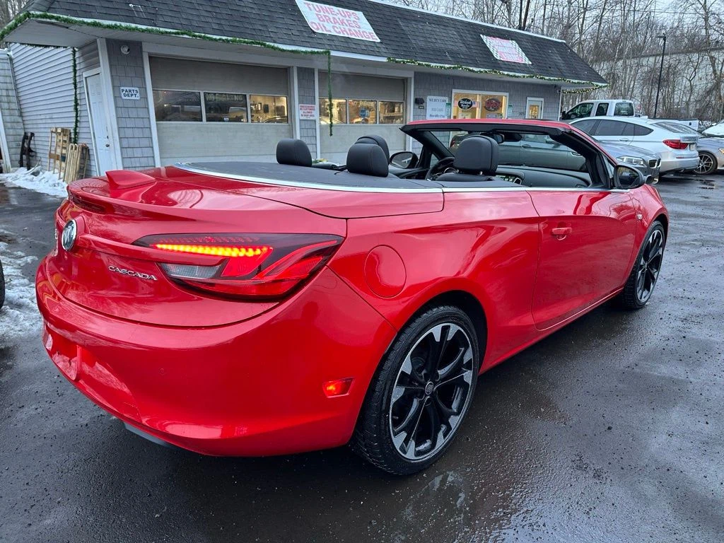 2017 Buick Cascada view 3