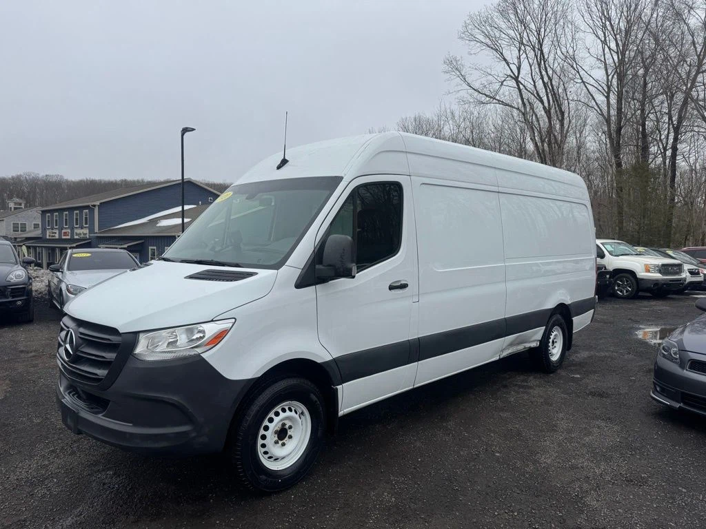 2020 Mercedes-Benz Sprinter 2500 view 3