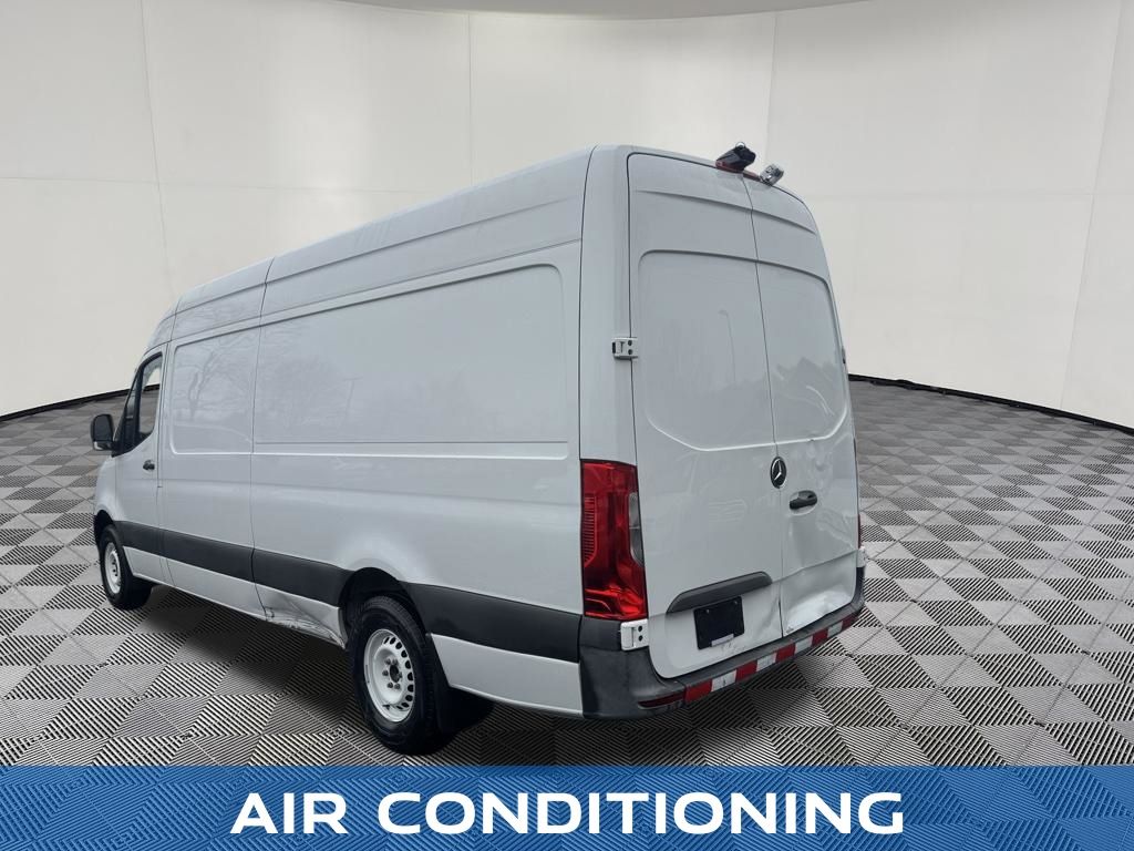 2020 Mercedes-Benz Sprinter 2500 view 4