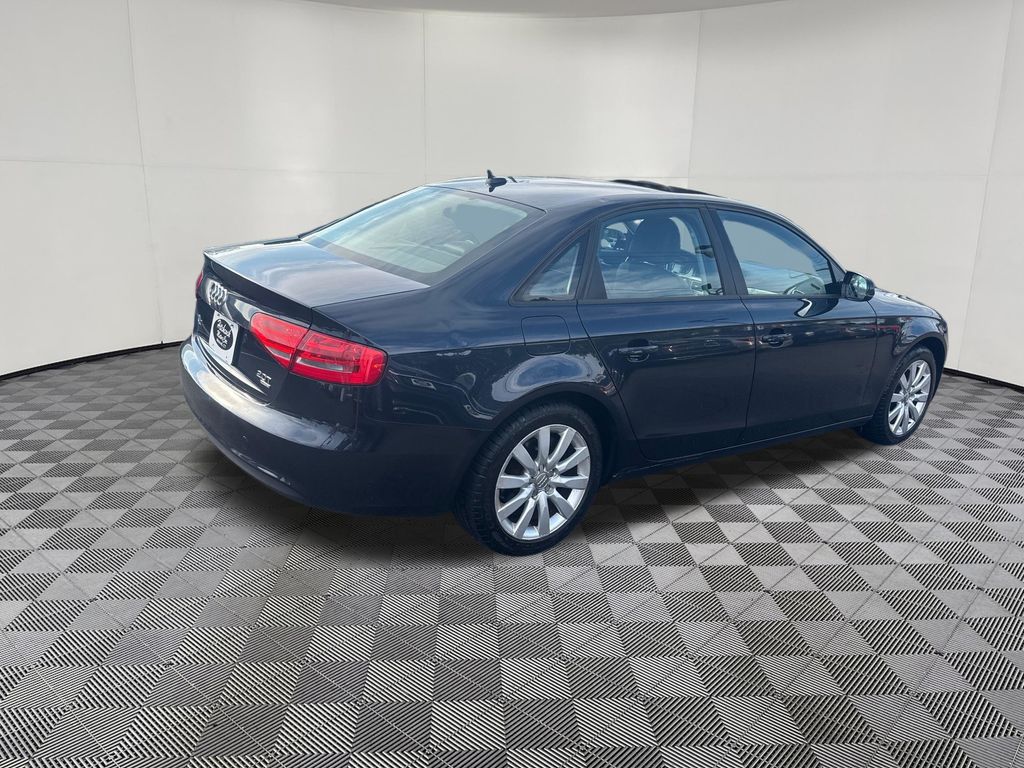 2013 Audi A4 view 5