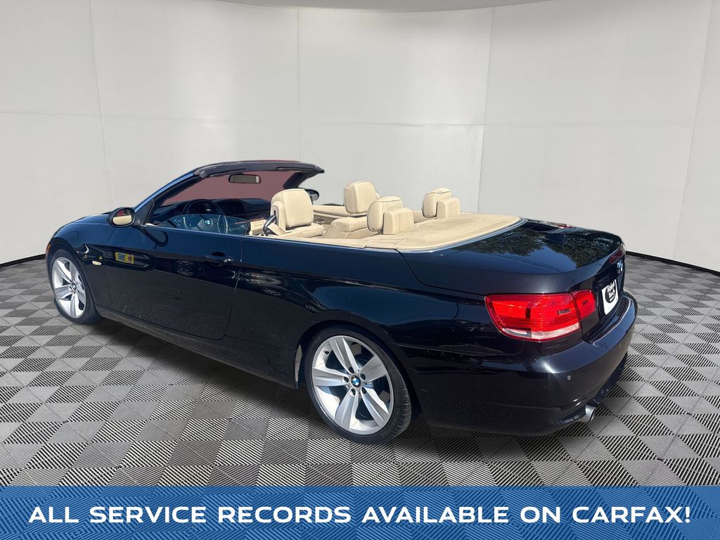 2008 BMW 3 Series view 3