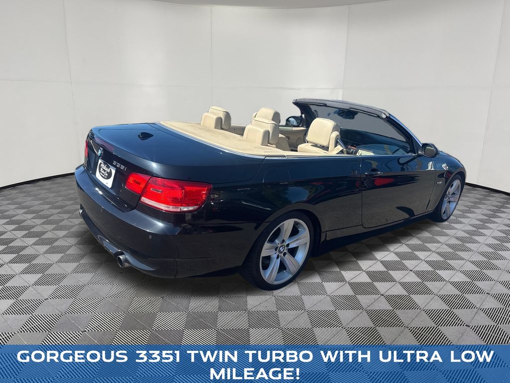2008 BMW 3 Series view 5