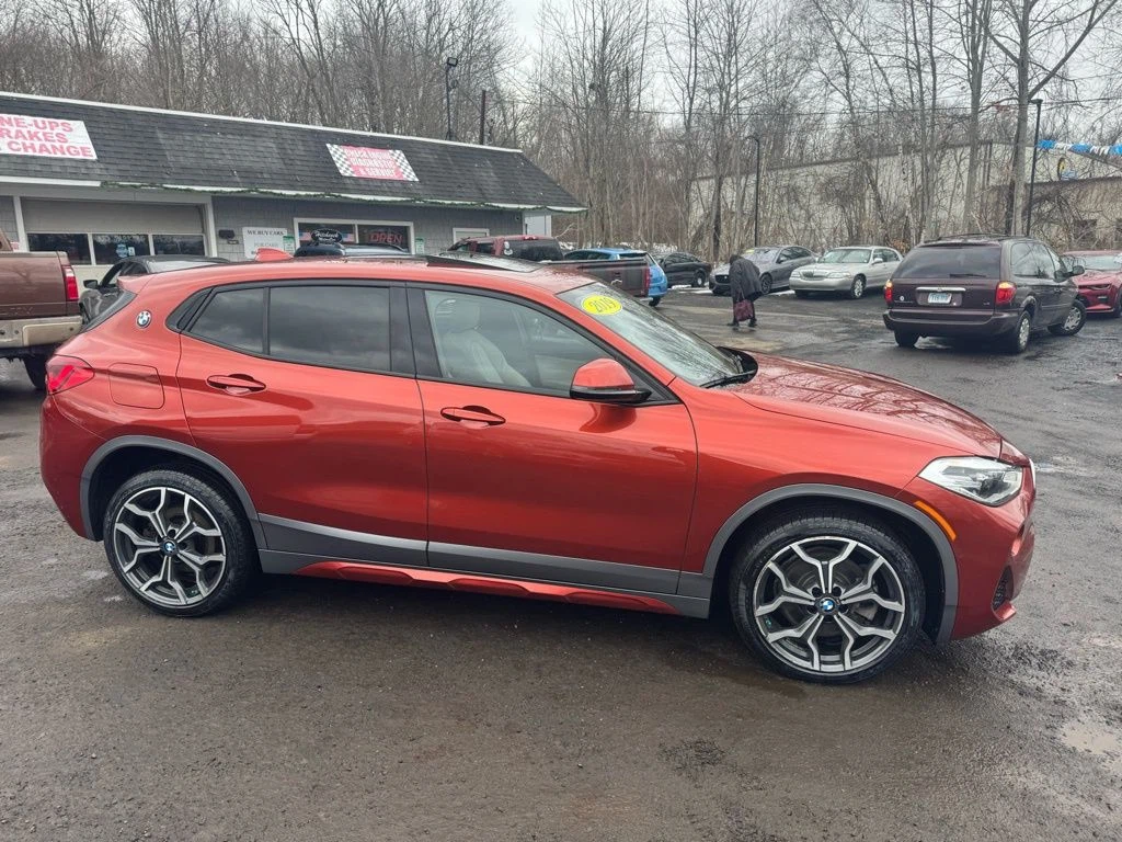 2018 BMW X2 view 4