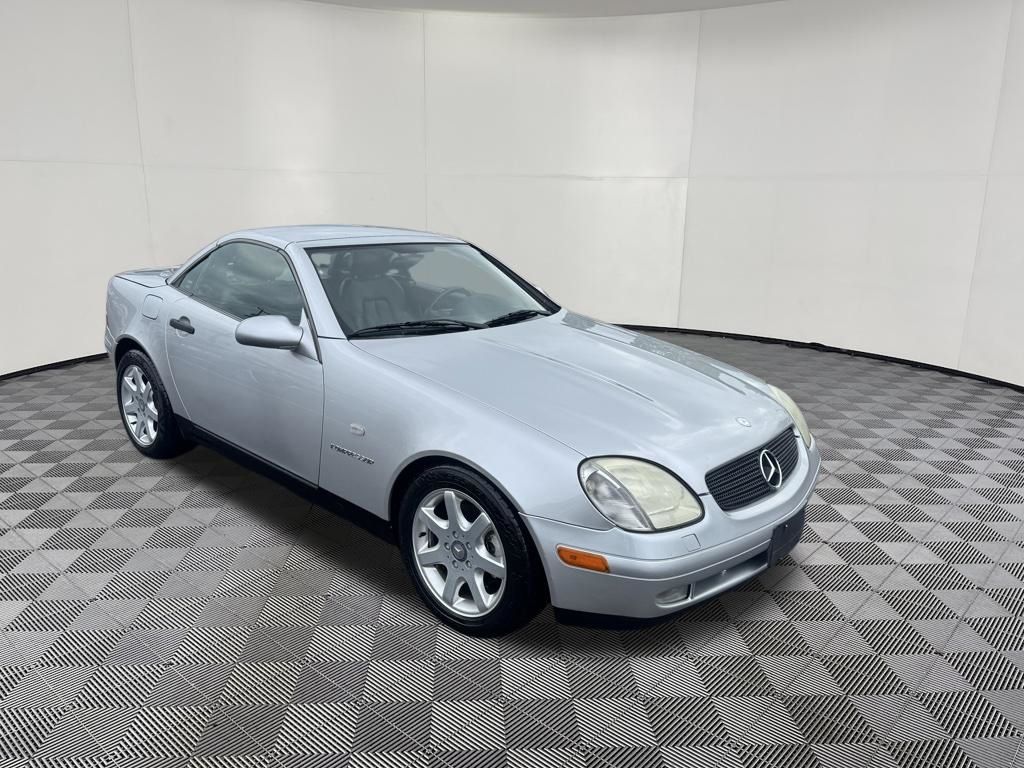 1998 Mercedes-Benz SLK view 3