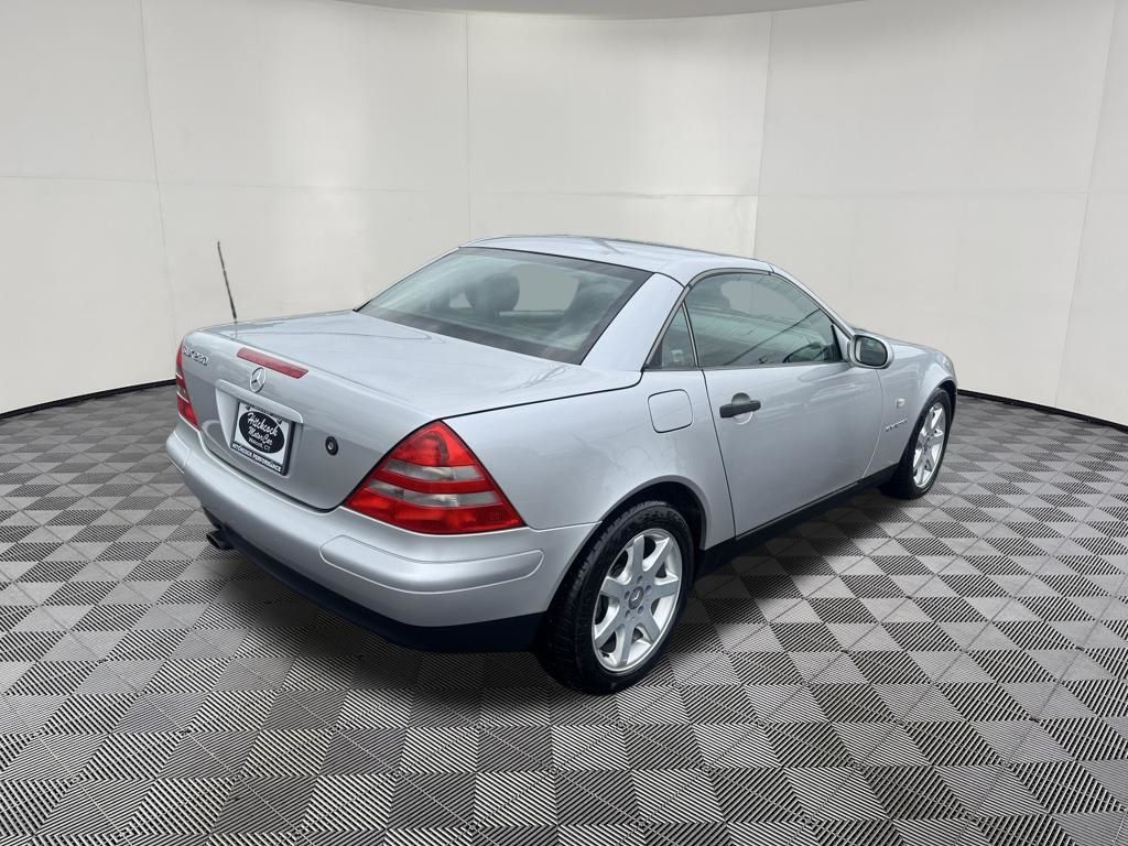 1998 Mercedes-Benz SLK view 5