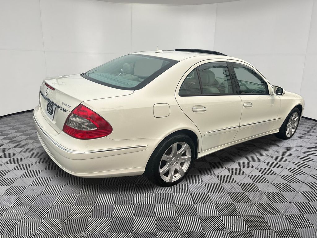 2007 Mercedes-Benz E-Class view 5