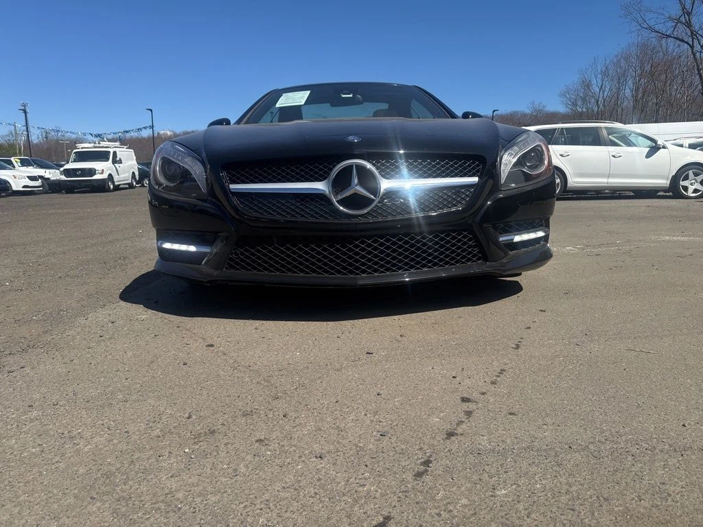 2014 Mercedes-Benz SL-Class view 4