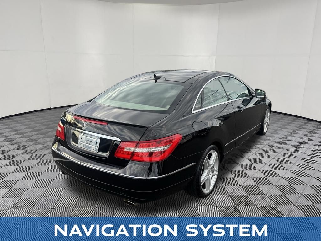 2013 Mercedes-Benz E-Class view 5