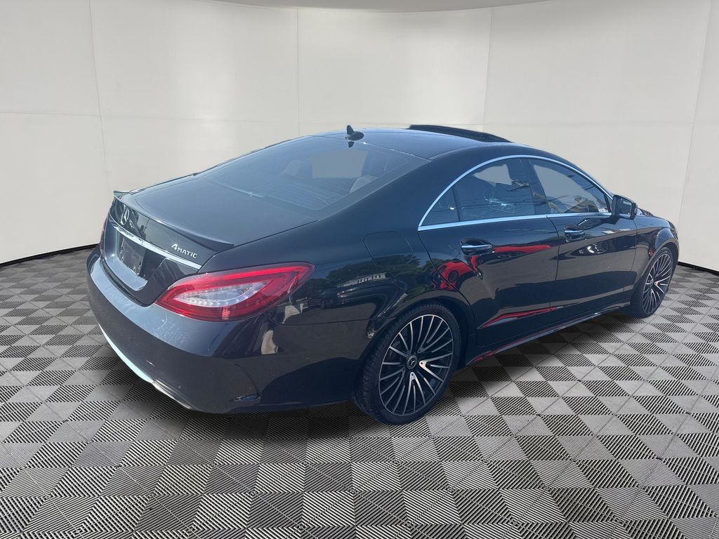 2016 Mercedes-Benz CLS view 5