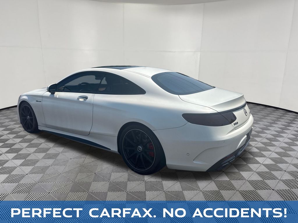 2016 Mercedes-Benz S-Class view 3