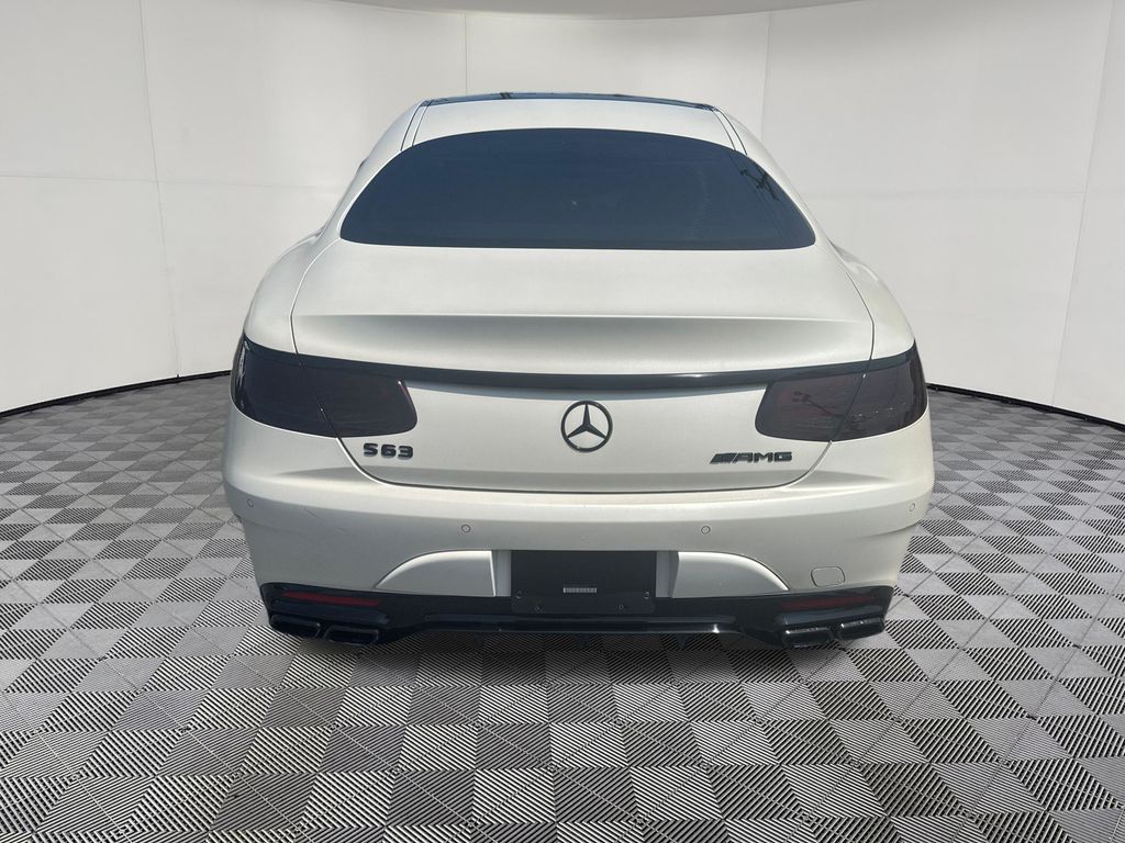 2016 Mercedes-Benz S-Class view 4