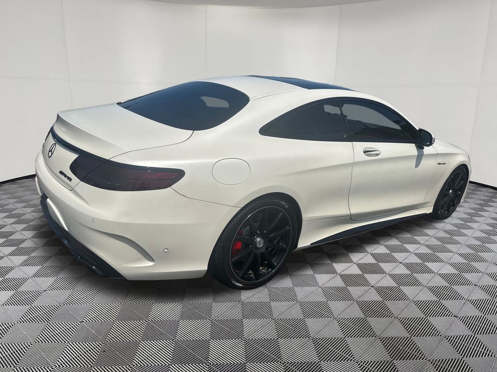 2016 Mercedes-Benz S-Class view 5
