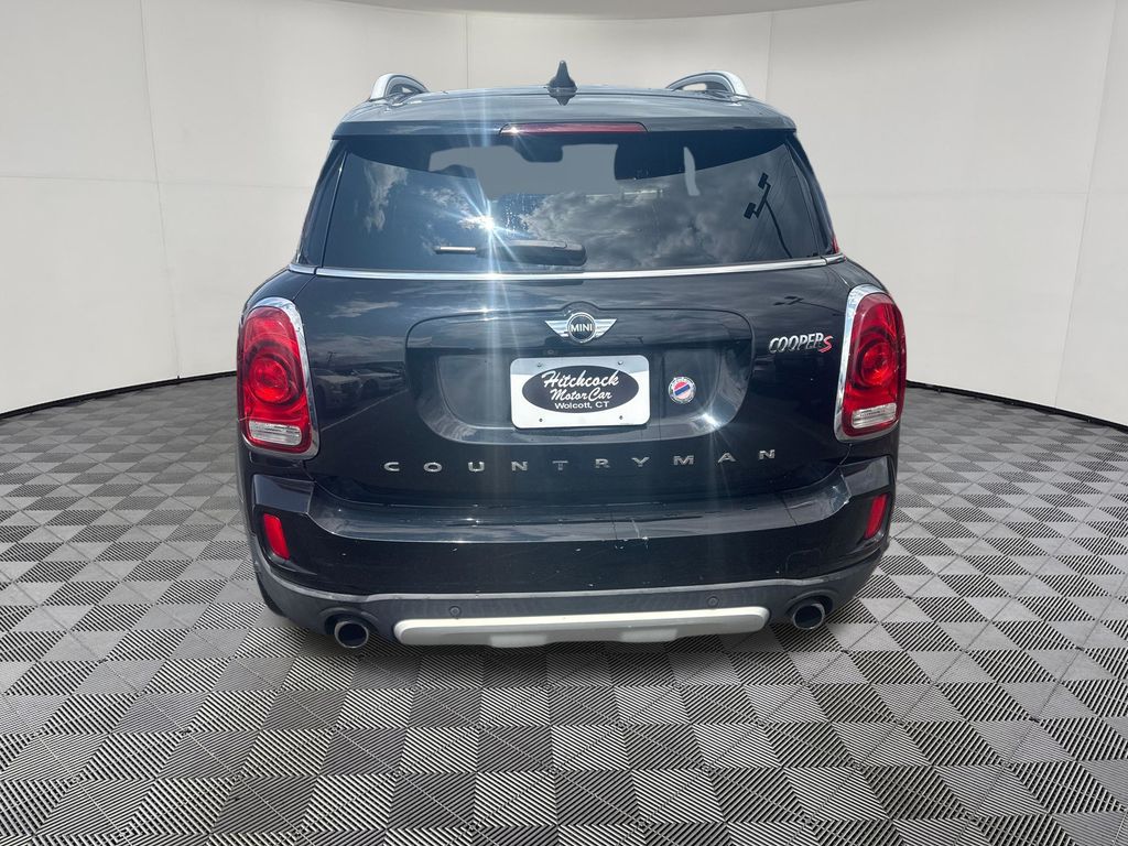 2017 MINI Cooper S Countryman view 4