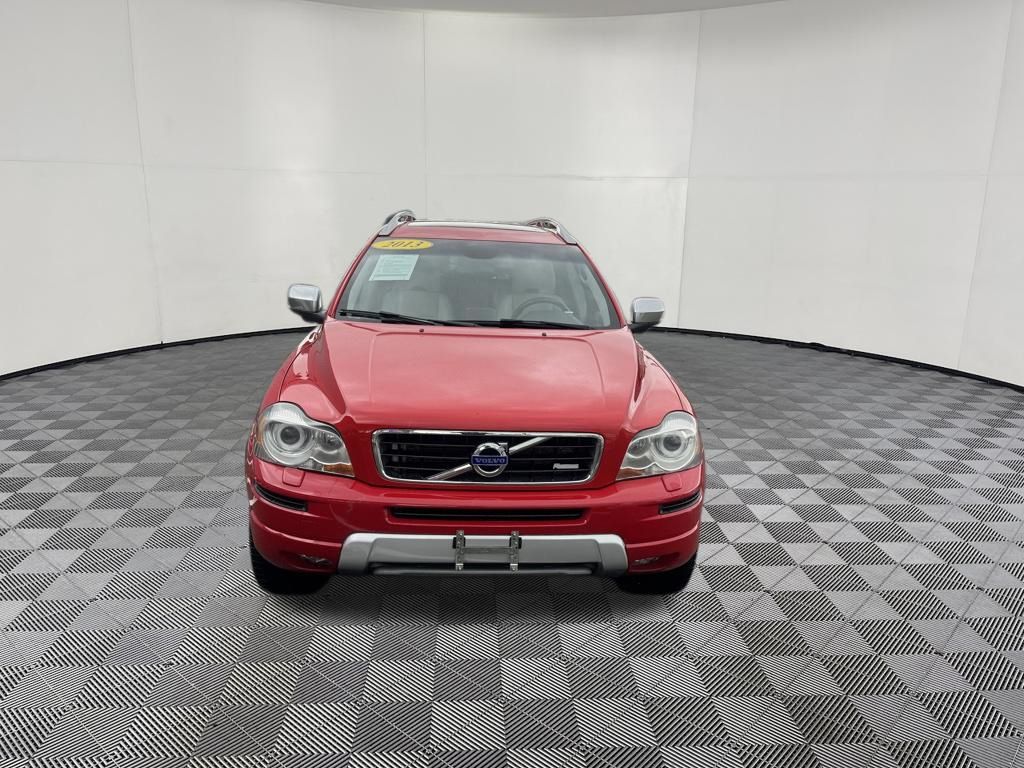 2013 Volvo XC90 view 2