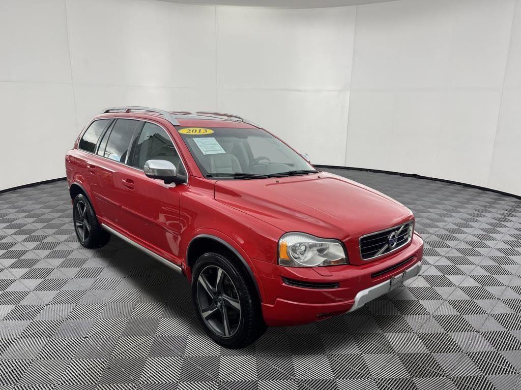 2013 Volvo XC90 view 3
