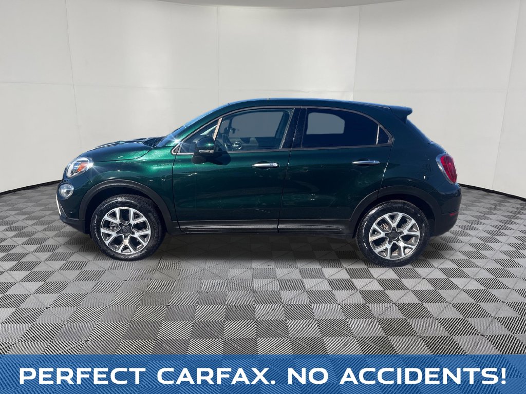 2016 Fiat 500X view 3