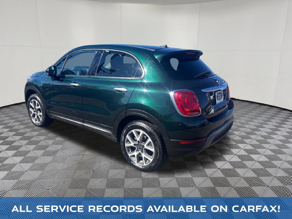 2016 Fiat 500X view 4
