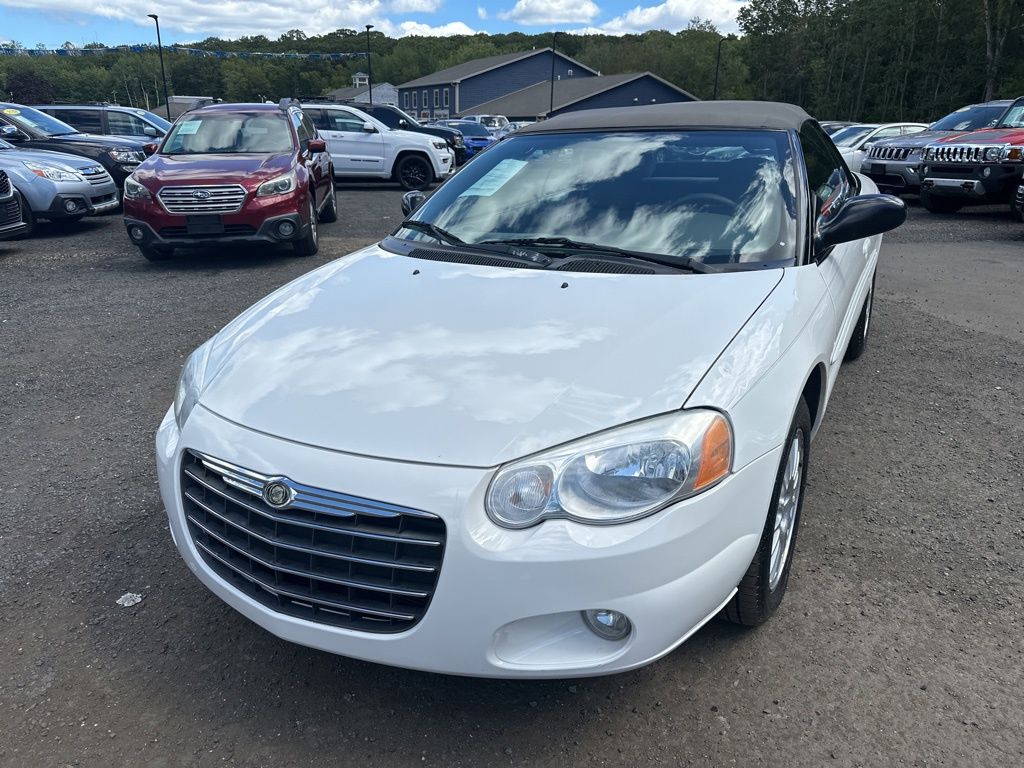 2006 Chrysler Sebring view 2