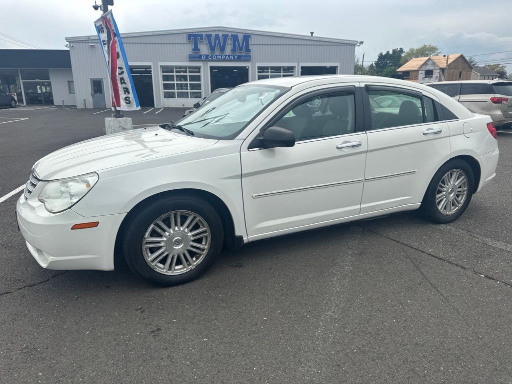 2008 Chrysler Sebring view 3